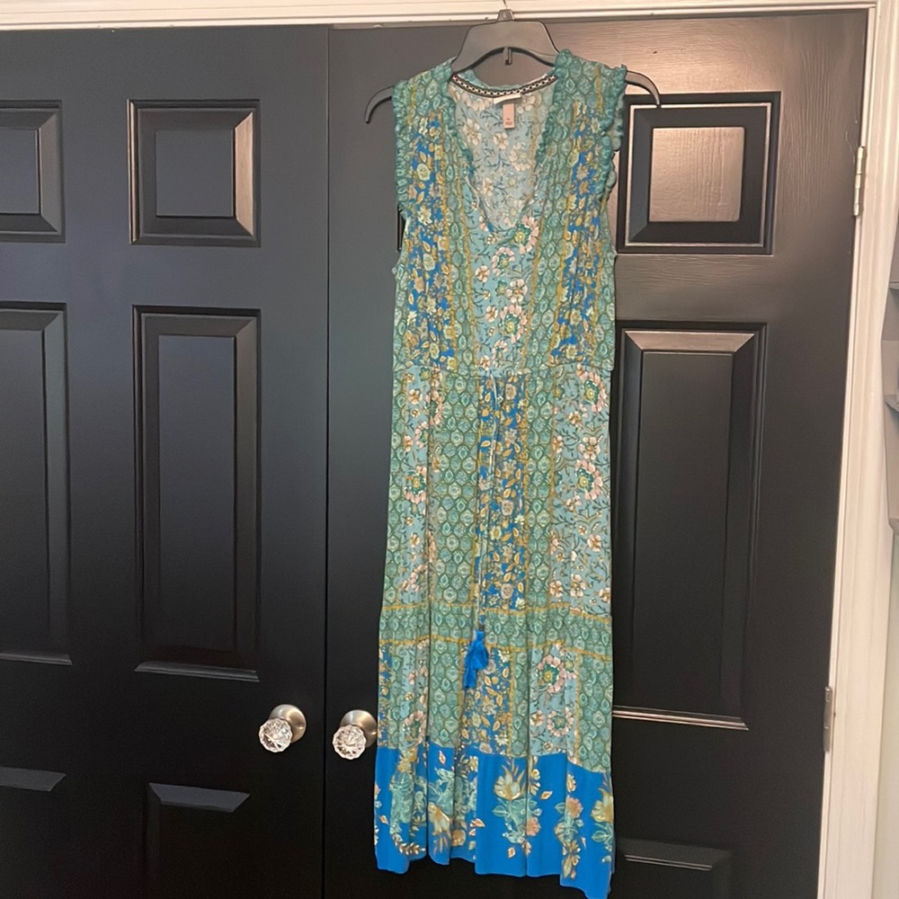 Blue floral midi dress